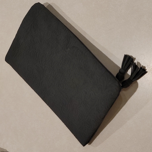 Ion Color Brilliance Slate Gray Convertible Oversized Clutch - Picture 2 of 5